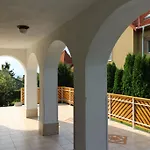 Napfeny Πανσιόν Balatonfüred