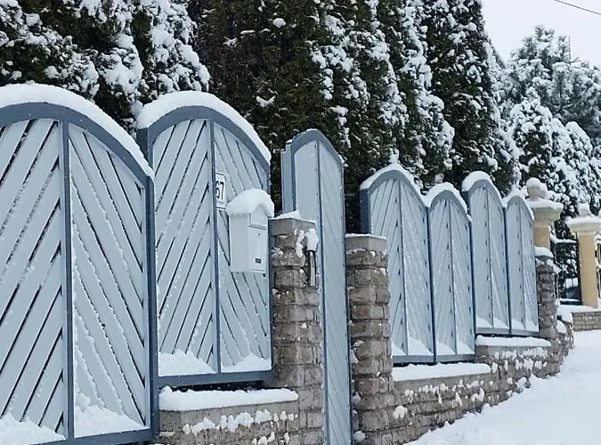 Konukevi Napfeny 3*